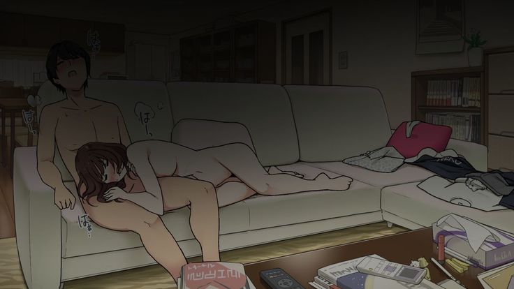 両親が出かけるやいなやリビングのソファーでヤリ始める姉弟