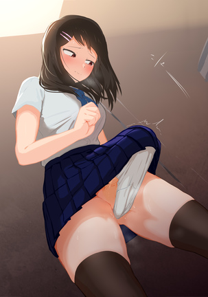 Futanari running to the toilet